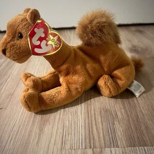 TY Beanie Baby “Niles” the Camel 2000 Retired Plush Toy with Tags